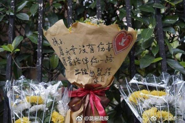 官方：尤文边锋姆班古拉加盟不莱梅，转会费1000万欧分四期支付